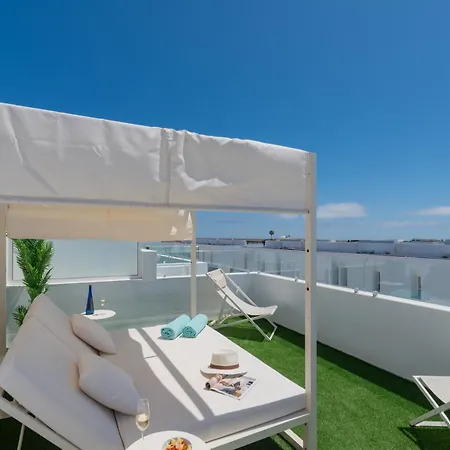 Serena Blanca By Villalia Villa